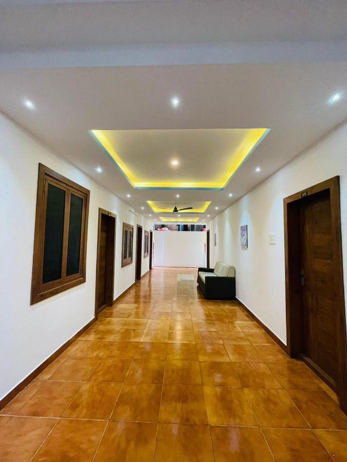 Отель Zam Zam Residency Cheruppulasseri Экстерьер фото